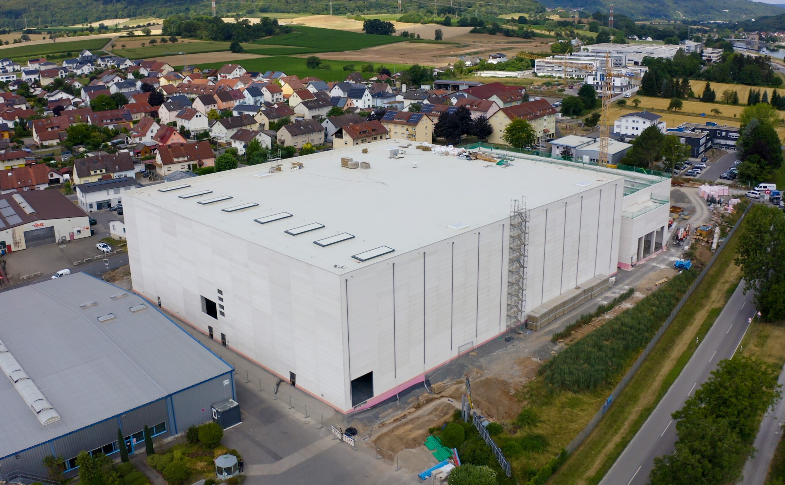 EA Halle 2