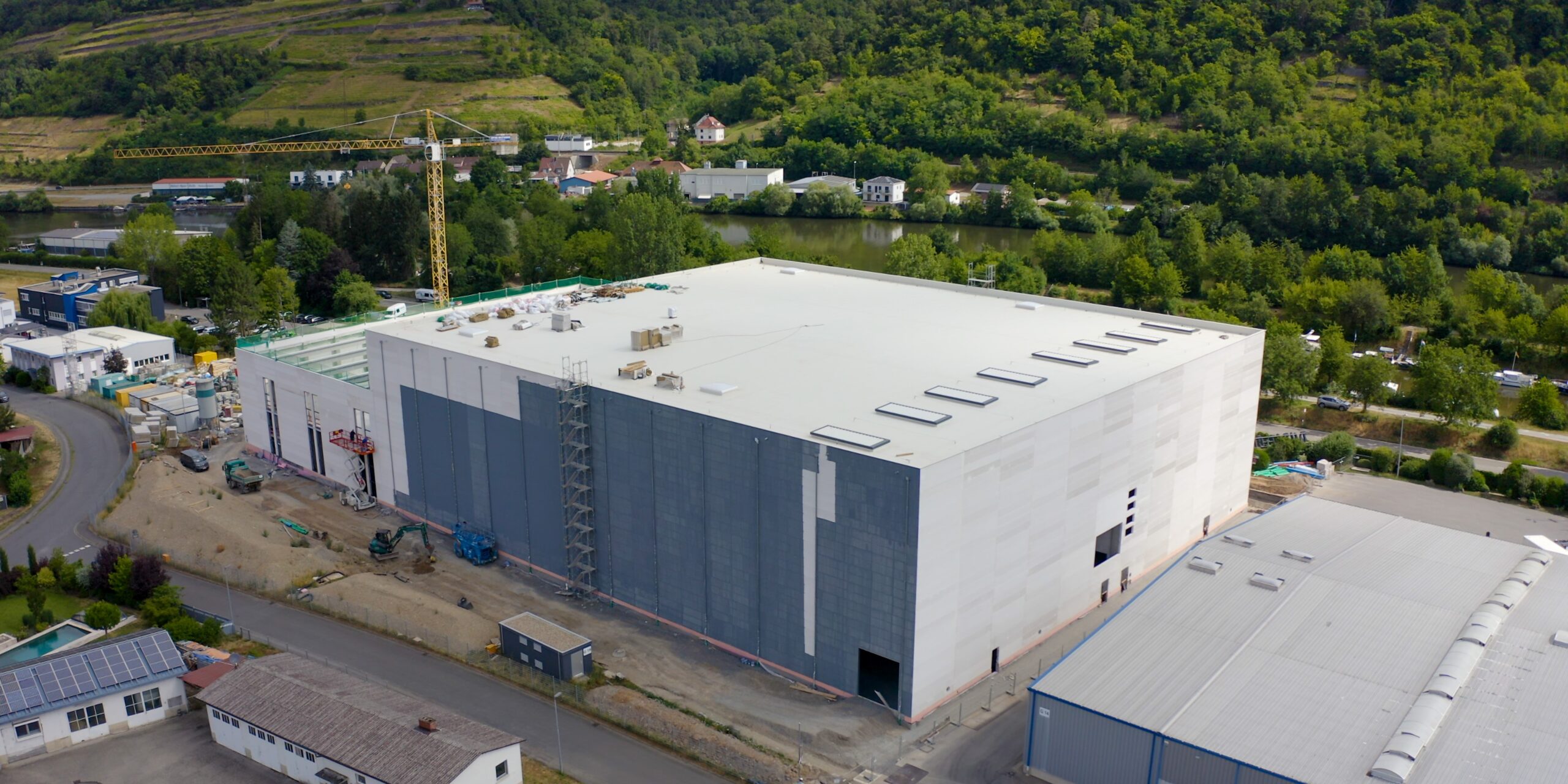 EA Halle 4